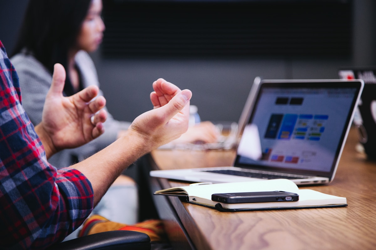 快快云：香港cn2 gia建站vps，2核/4G内存/3M带宽，月付59元